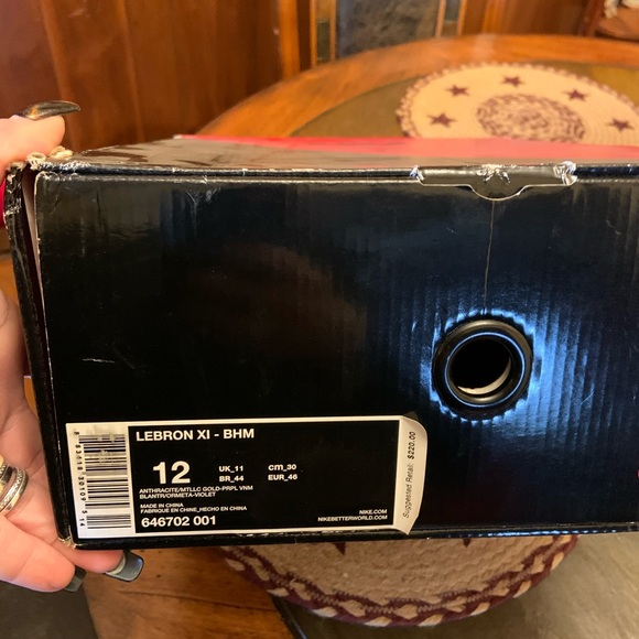 Authentic Nike Labron BHM X1 - Picture 5 of 5